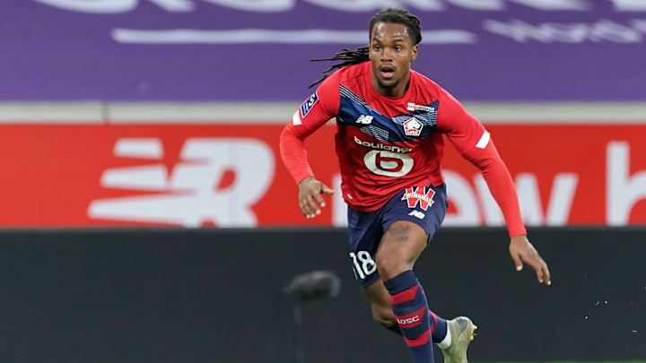 Lille OSC v Nimes Olympique - Ligue 1 Uber Eats Lille OSC v Nimes Olympique - Ligue 1 Uber Eats