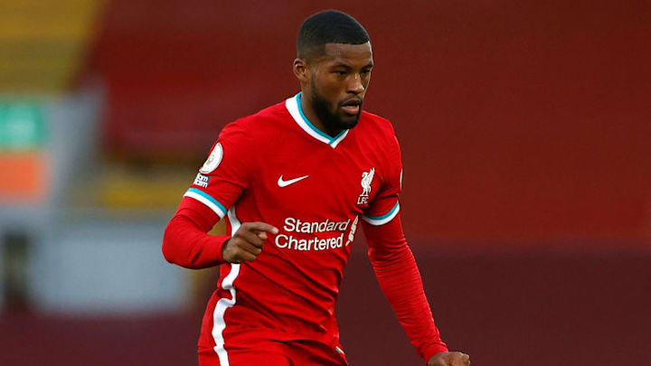 O meia holandês chegou a negociar com o Barça, mas acabou permanecendo em Anfield.