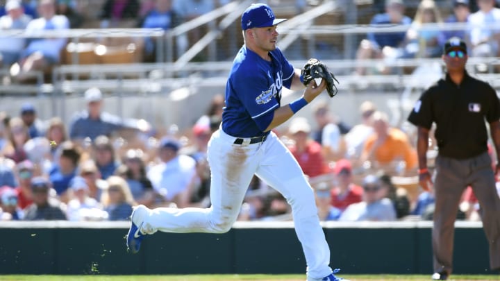 Los Dodgers visitan el campamento de los Padres