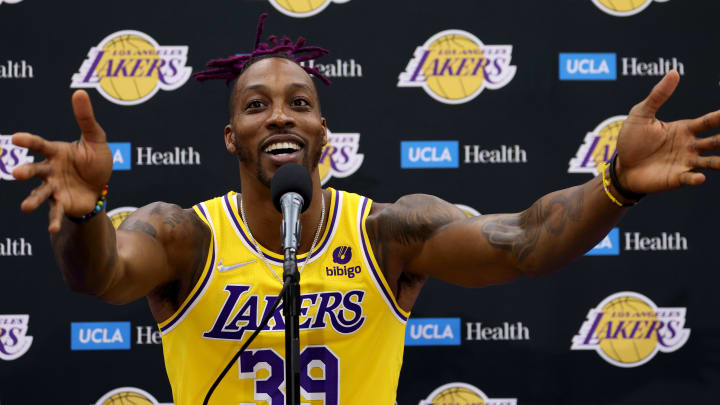 Howard regresa a los Lakers tras una temporada desde su partida