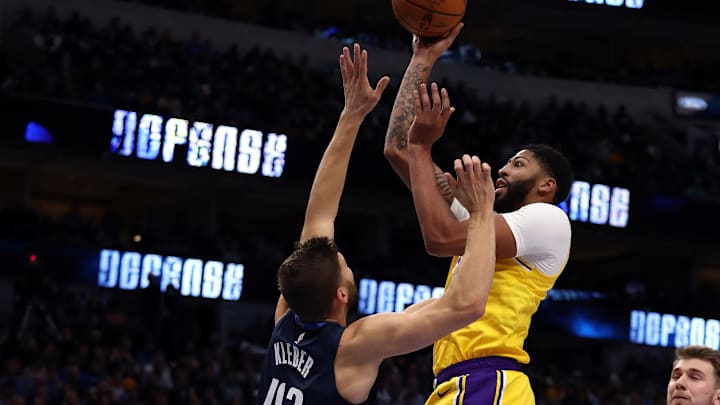 Los Angeles Lakers v Dallas Mavericks