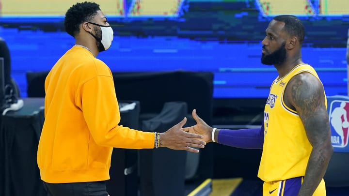 Lakers están llevando con calma la recuperación de Anthony Davis