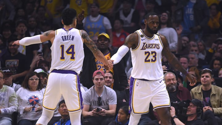 Los Angeles Lakers vencieron a Los Angeles Clippers de la mano de LeBron James