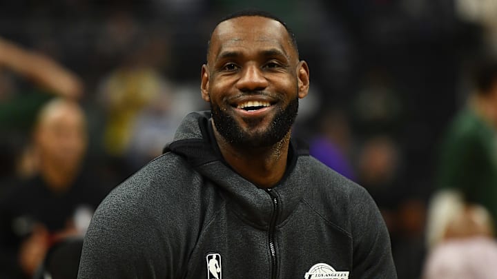 LeBron felicitó a LaMelo tras su histórica noche con los Hornets