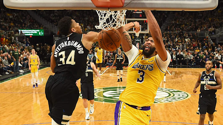 Giannis brilla en el triunfo de Bucks sobre los Lakers