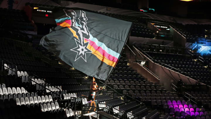 Spurs Coyote, AT&T Center - Los Angeles Lakers v San Antonio Spurs
