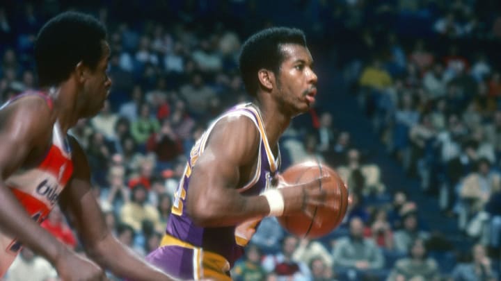 Washington durante un partido de Lakers vs. Bullets en los años 80