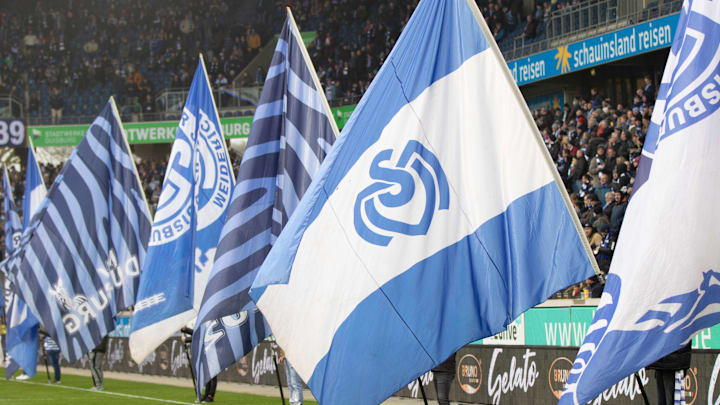 MSV Duisburg bayrağı MSV Duisburg bayrağı