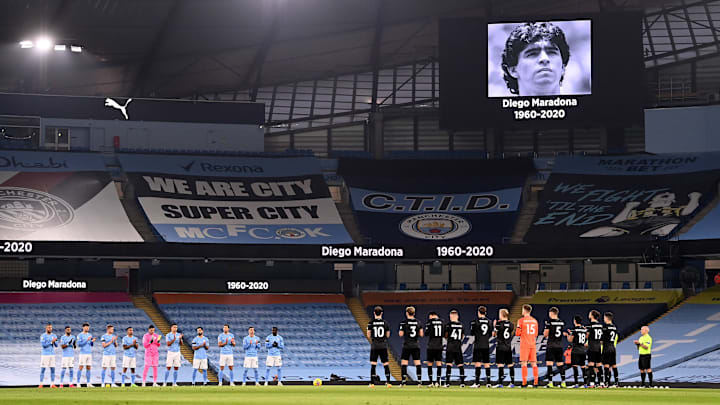 Los jugadores de Manchester City y Burnley rinden homenaje a Maradona