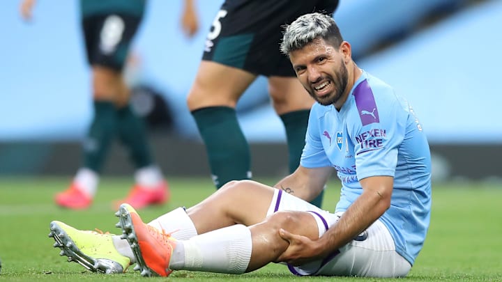 Aguero lamentándose Aguero lamentándose