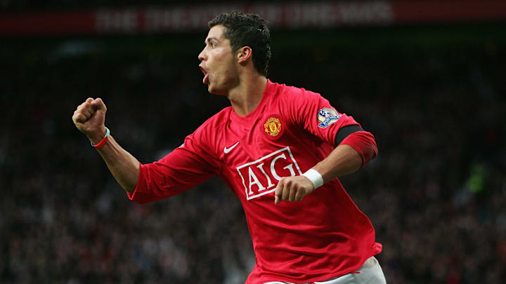 Cristiano Ronaldo a finalement été convaincu de signer à Manchester United