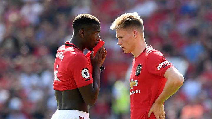 Manchester United v Crystal Palace - Premier League