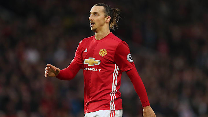 Zlatan Ibrahimovic saat memperkuat Manchester United