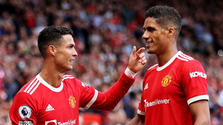 Cristiano Ronaldo et Raphaël Varane se sont retrouvés cet été avec Manchester United. Cristiano Ronaldo et Raphaël Varane se sont retrouvés cet été avec Manchester United.
