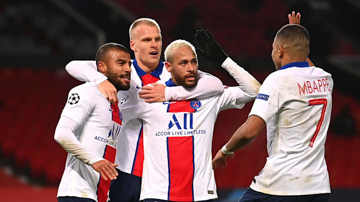 El París Sait-Germain, pese a no jugar, se ha clasificado a octavos de final El París Sait-Germain, pese a no jugar, se ha clasificado a octavos de final