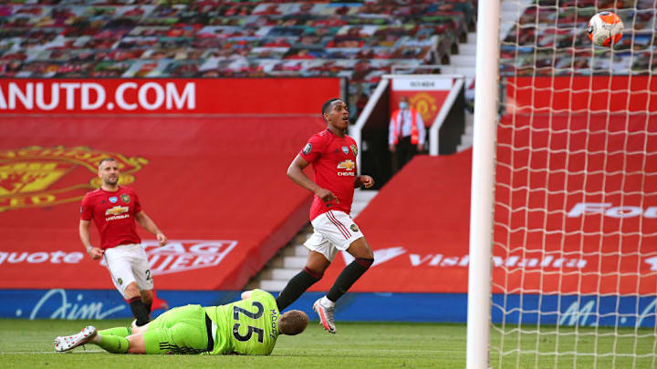 Manchester United v Sheffield United - Premier League