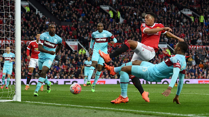 Manchester United v West Ham United - The Emirates FA Cup Sixth Round Manchester United v West Ham United - The Emirates FA Cup Sixth Round