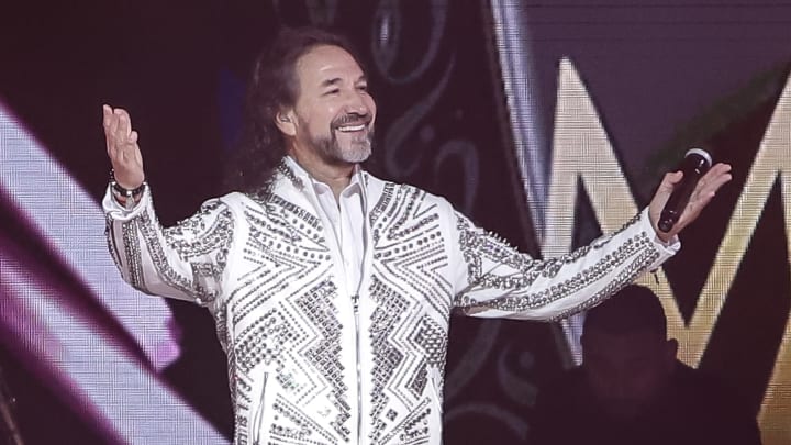 El artista mexicano Marco Antonio Solís posee varios millones de dólares gracias a su carrera musical