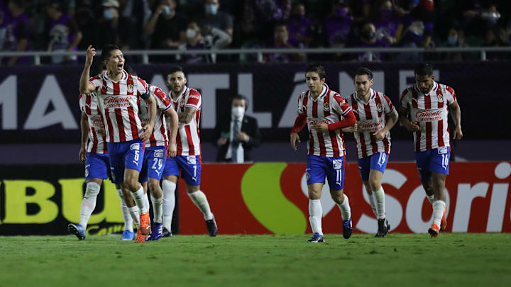 Parece que para el próximo torneo en Chivas sí piensan contar con refuerzos Parece que para el próximo torneo en Chivas sí piensan contar con refuerzos
