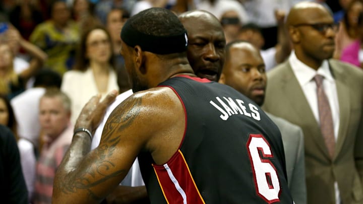 James y Jordan son dos de los grandes jugadores en la historia de la NBA