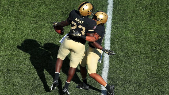 Louisiana Monroe vs Army betting odds, spread, picks and predictions for college football.