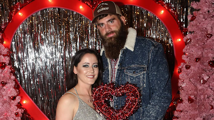 Jenelle Evans is already back with David Eason after his arrest, friend claims. Jenelle Evans is already back with David Eason after his arrest, friend claims.