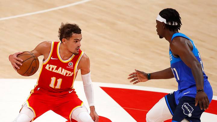 Trae Young se robó el show con una cesta ante los Bucks