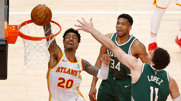 Bucks y Hawks se enfrentan en el cuarto duelo de la serie este martes