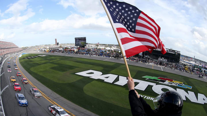 Updated odds to win the 2020 Daytona 500 race this Monday still favor Joey Logano & Denny Hamlin.