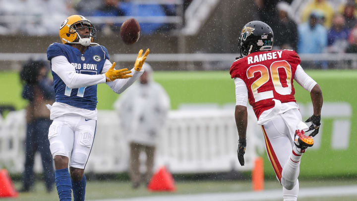 Davante Adams predicts how his matchup with Jalen Ramsey will go in the Divisional Round. Davante Adams predicts how his matchup with Jalen Ramsey will go in the Divisional Round.
