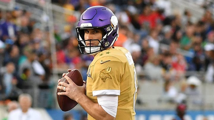 Kirk Cousins acordó con los Vikings