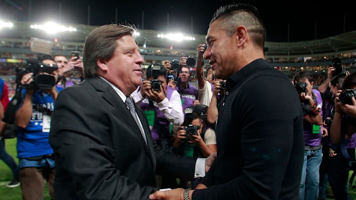 Ambriz y Herrera son los candidatos a dirigir a Tigres en el Apertura 2021 Ambriz y Herrera son los candidatos a dirigir a Tigres en el Apertura 2021
