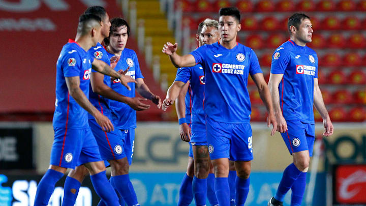 Jugadores de Cruz Azul celebran un gol. Jugadores de Cruz Azul celebran un gol.