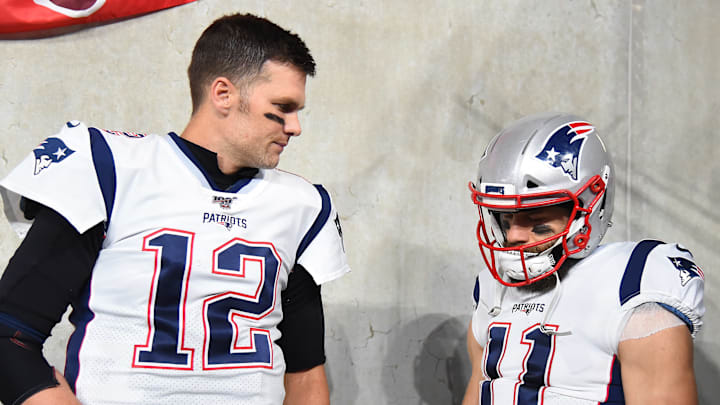 Brady y Edelman han sido compañeros en los Patriots por varias temporadas, alcanzando el campeonato en varias ocasiones