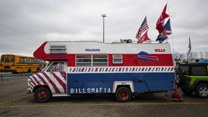 Buffalo Bills fans are going to be able to attend COVID-safe tailgates during the 2020 NFL season. Buffalo Bills fans are going to be able to attend COVID-safe tailgates during the 2020 NFL season.