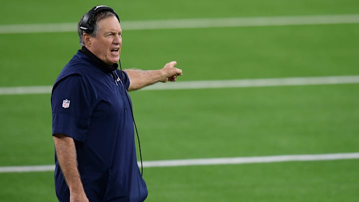 Belichick estaría en busca de un quarterback que se adapte a su sistema