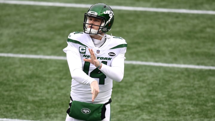 Darnold seguirá su carrera en la NFL en los Panthers