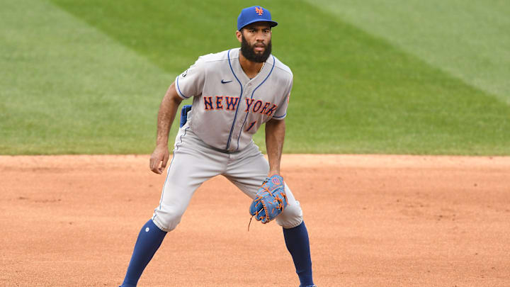 Amed Rosario está en la mira de los Rojos