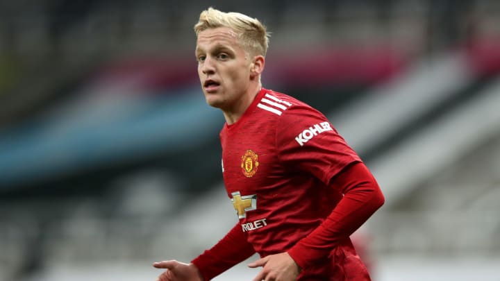 Die Reservistenrolle von Donny van de Beek bei Manchester United wirft Fragen auf - und sorgt für Kritik