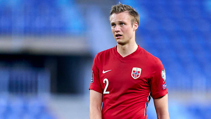 Stian Gregersen est international norvégien. Stian Gregersen est international norvégien.