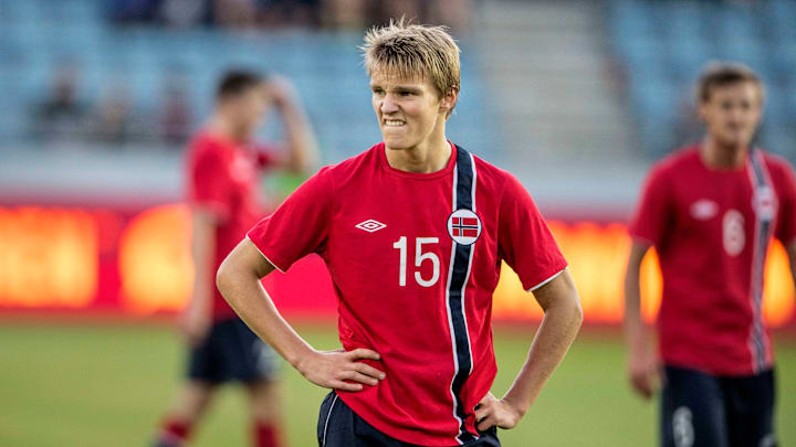 Odegaard debutó con Noruega a los 15 años