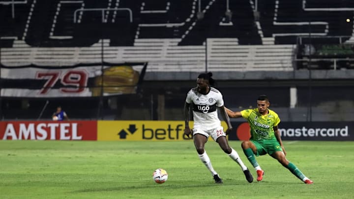 Olimpia v Defensa y Justicia - Copa CONMEBOL Libertadores 2020