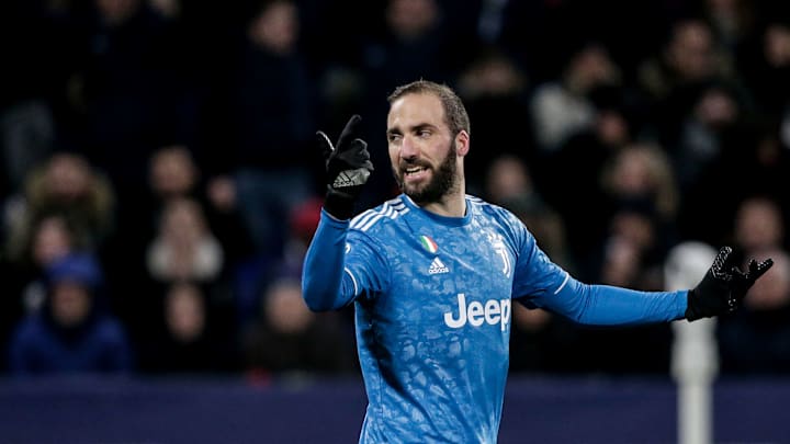 Olympique Lyon v Juventus - UEFA Champions League