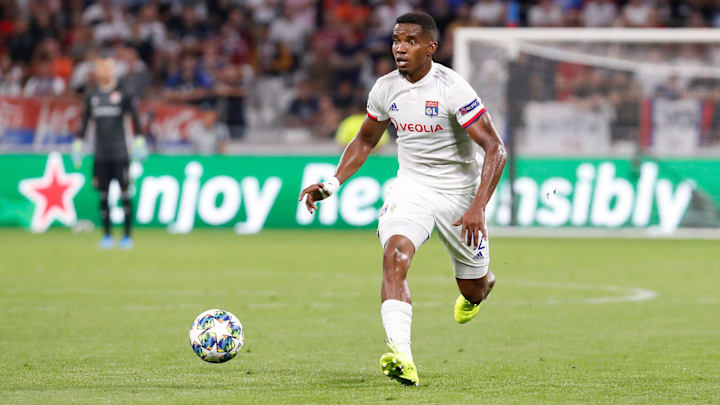 Flamengo trabalhando no mercado. Thiago Mendes e Kenedy seguem no radar. Flamengo trabalhando no mercado. Thiago Mendes e Kenedy seguem no radar.