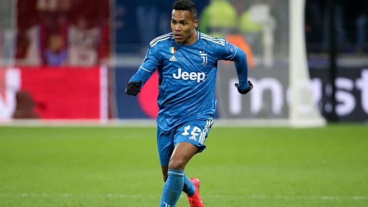 Olympique Lyonnais v Juventus - UEFA Champions League