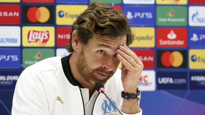 AVB confirme un intérêt de l'OM pour l'attaquant de Naples Milik AVB confirme un intérêt de l'OM pour l'attaquant de Naples Milik