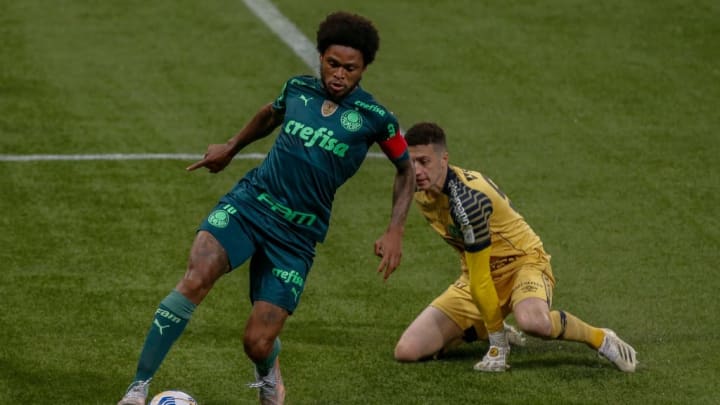 Luiz Adriano, Tiepo Palmeiras Corinthians Sylvinho