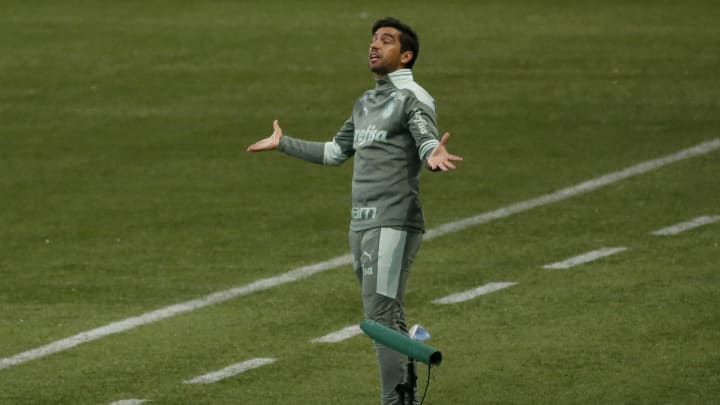 Abel Ferreira deu entrevista coletiva bem genérica após vexame alviverde na Copa do Brasil Abel Ferreira deu entrevista coletiva bem genérica após vexame alviverde na Copa do Brasil