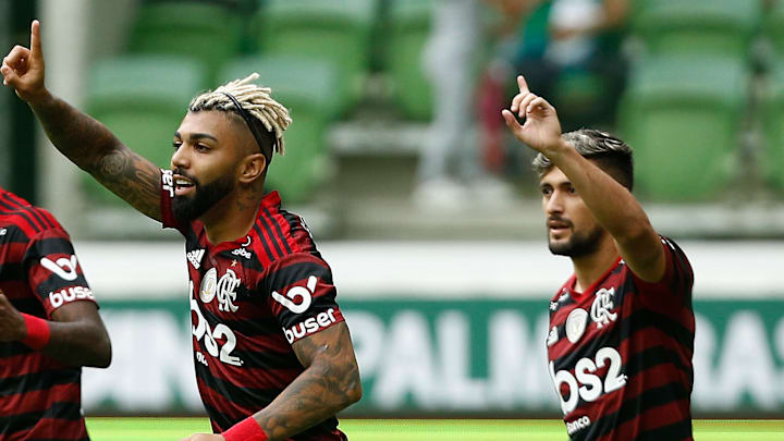 Gabigol e Arrascaeta não poderiam ficar de fora do time Gabigol e Arrascaeta não poderiam ficar de fora do time