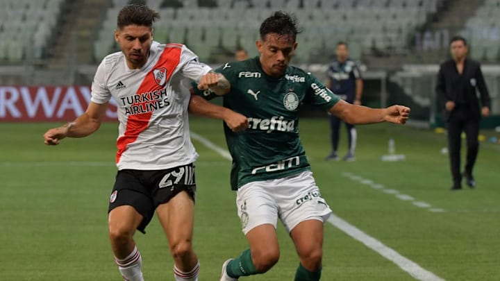 Clave en River
